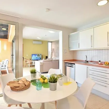 Holiday Home, Maspalomas 4*